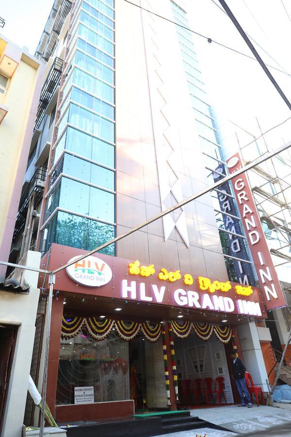 Hlv Grand Inn Бангалор Екстериор снимка